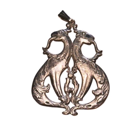 Silver-tone Double Dragon Hissing Sea Griffin Pendant Celtec Jewelry Unstamped - Picture 1 of 2